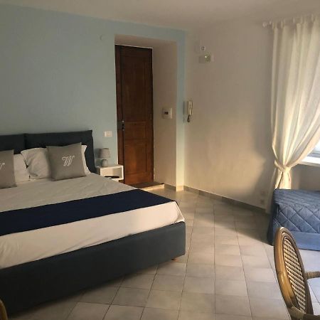 William Apartment 2 索伦托 外观 照片